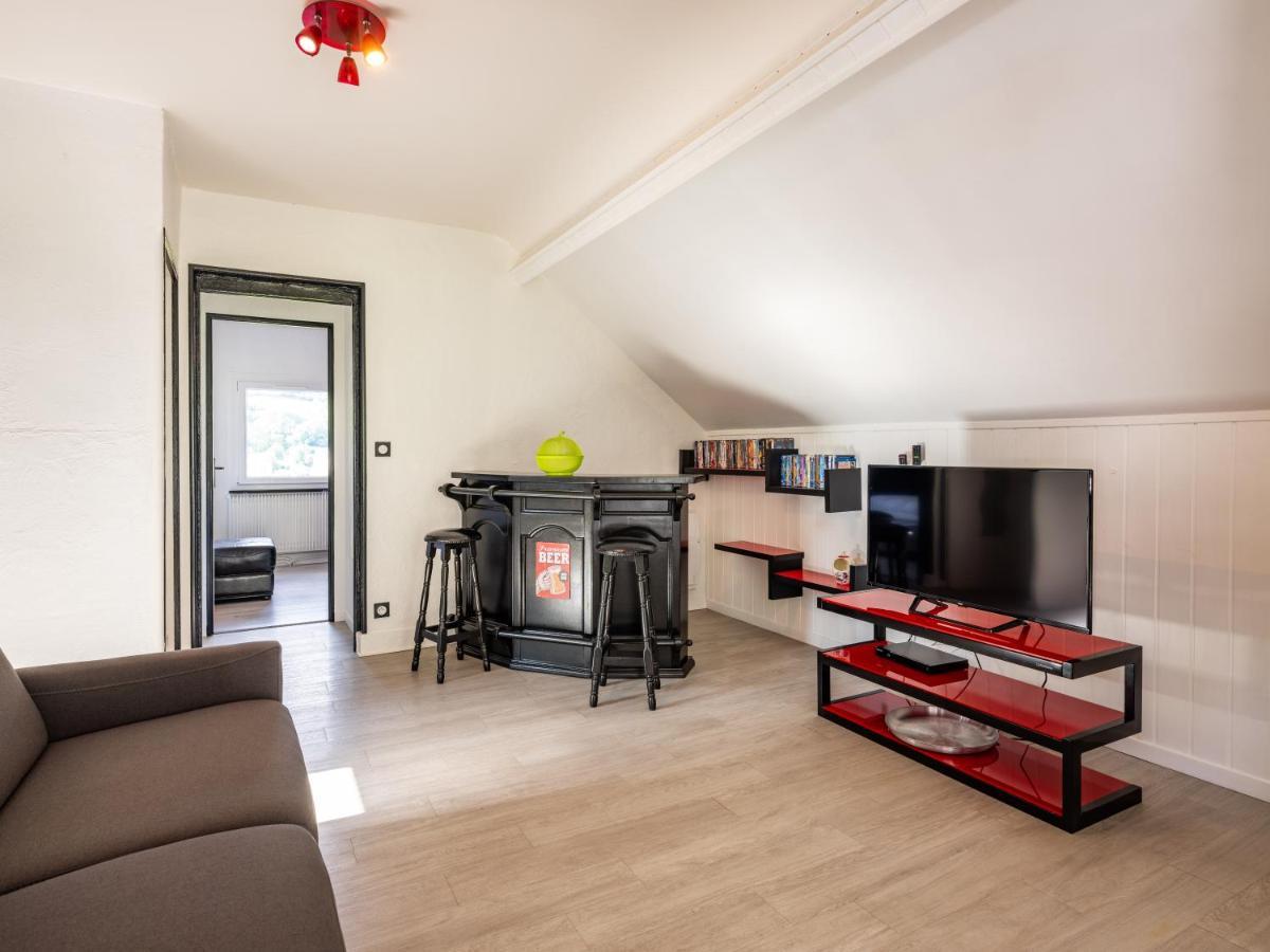 Stunning 4-Bed House In La Bourboule Villa Luaran gambar