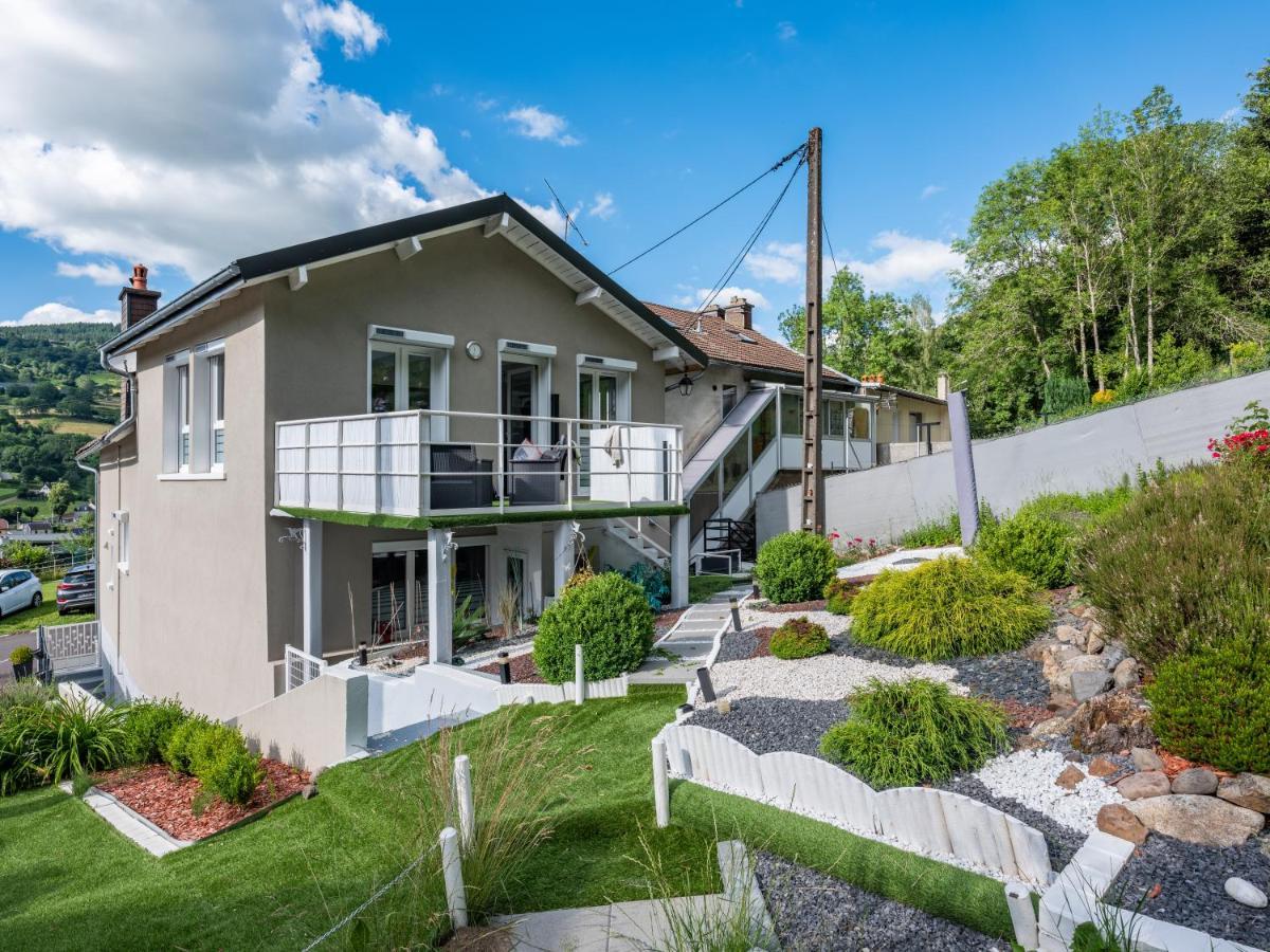 Stunning 4-Bed House In La Bourboule Villa Luaran gambar
